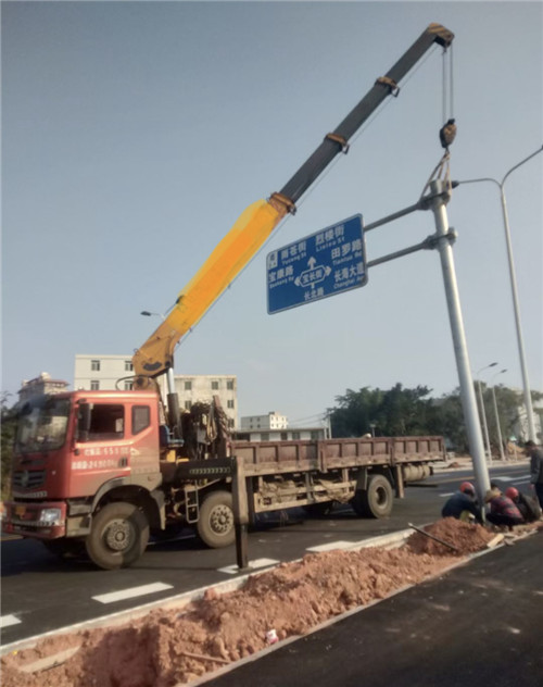 洛龙区设备吊装租赁吊车要用多大吊车