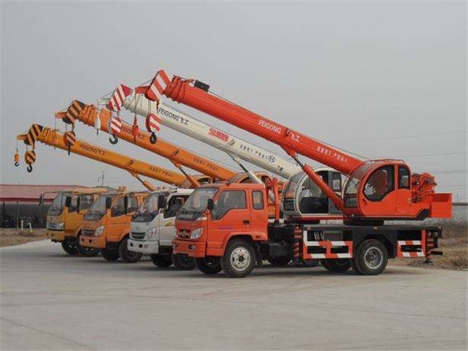 洛龙区设备出现故障导致停工，怎么处理？是否有备用设备替换？